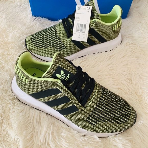 Adidas Swift Run - Picture 5 of 7